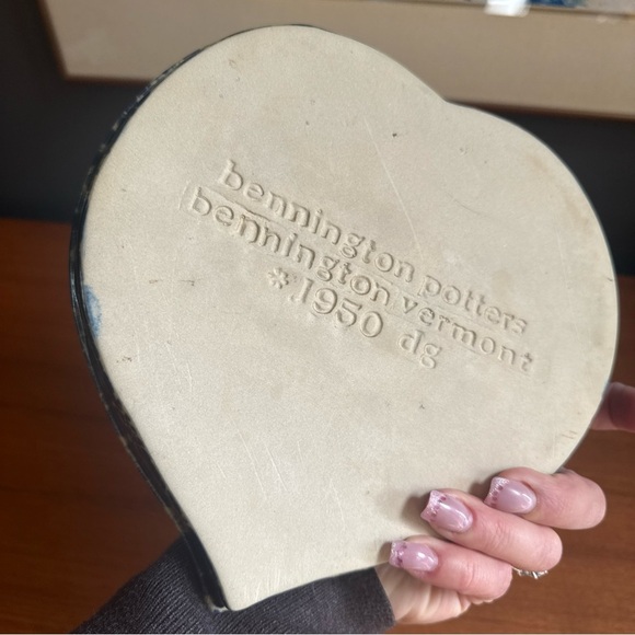 Vintage Bennington Potters bistro Heart plate pottery marked 1897 blue Marked - Picture 7 of 7